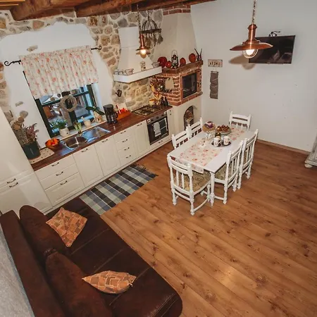 House Sokotini Dvori Βίλα *