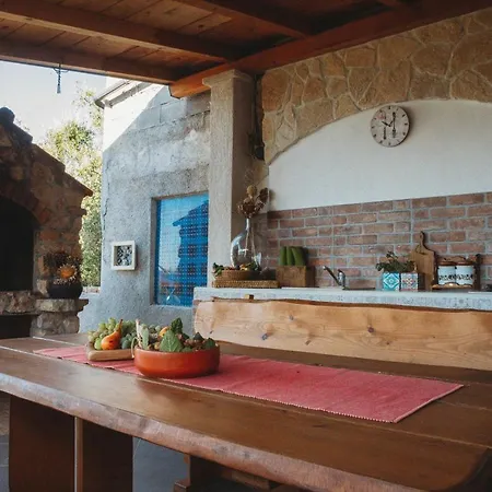 House Sokotini Dvori Βίλα Ždrelac